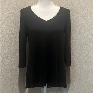 Le Lis | Black Fitted 3/4 Sleeve Blouse